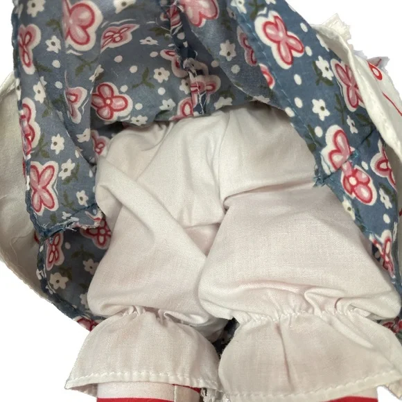 Raggedy Ann Applause Doll 16” - Picture 3 of 9